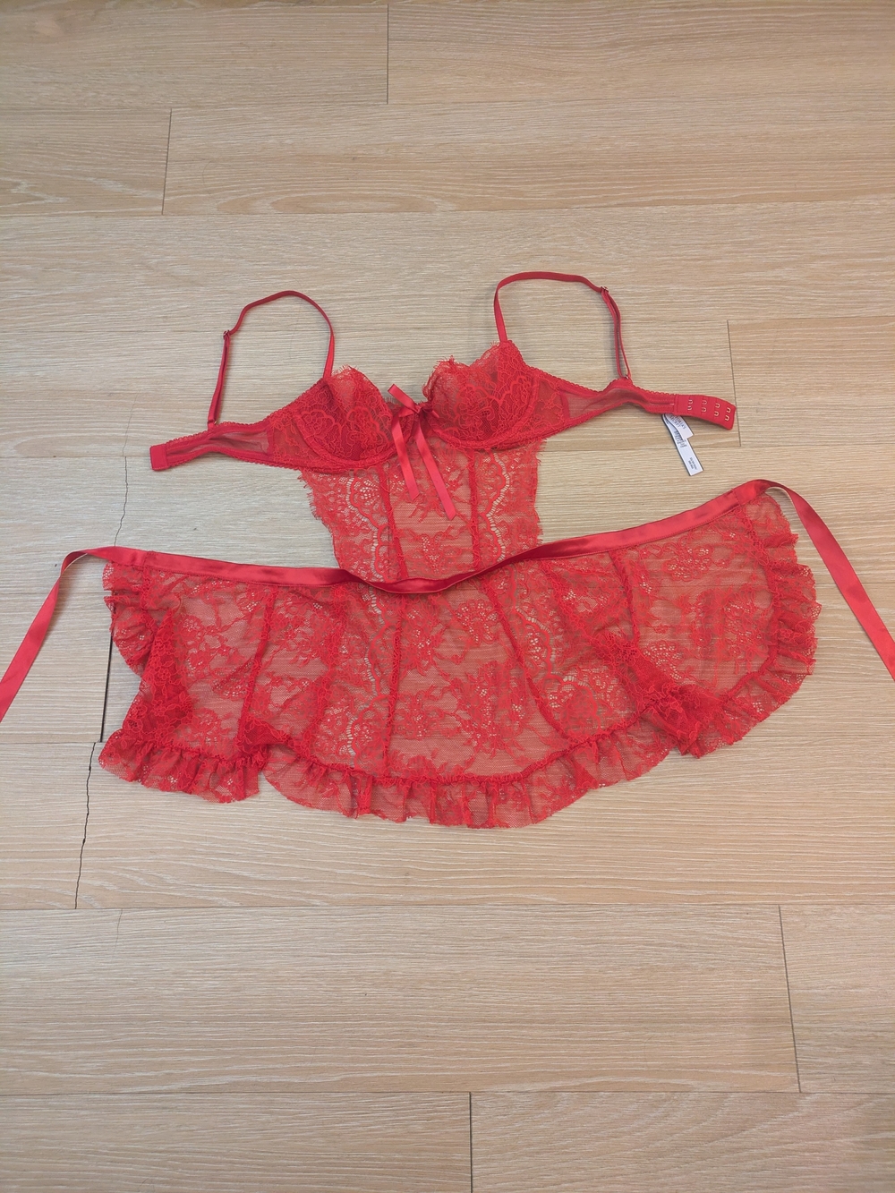 Victoria's Secret Bright Red Lace Underwire Bra & Sheer Ruffled Skirt Set